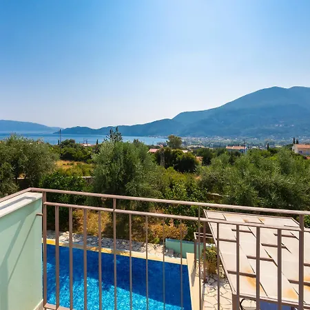 Pinelopi Karavomylos