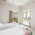 Pinelopi Villa